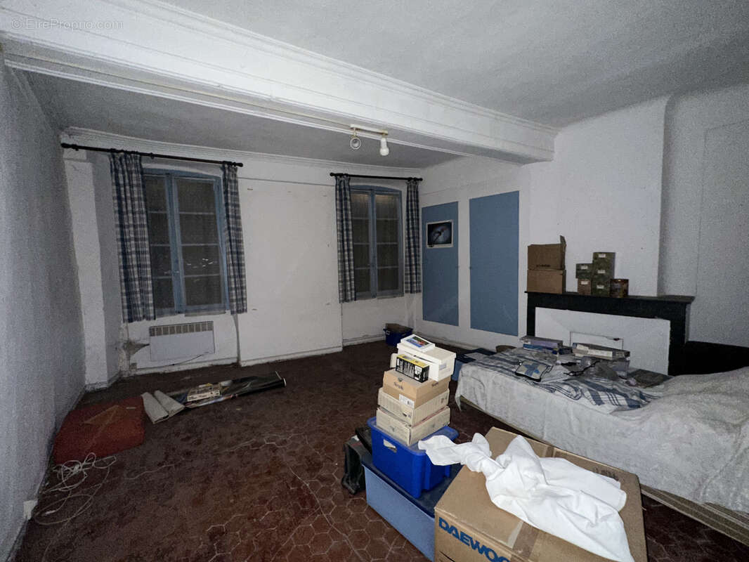 Appartement à CUERS