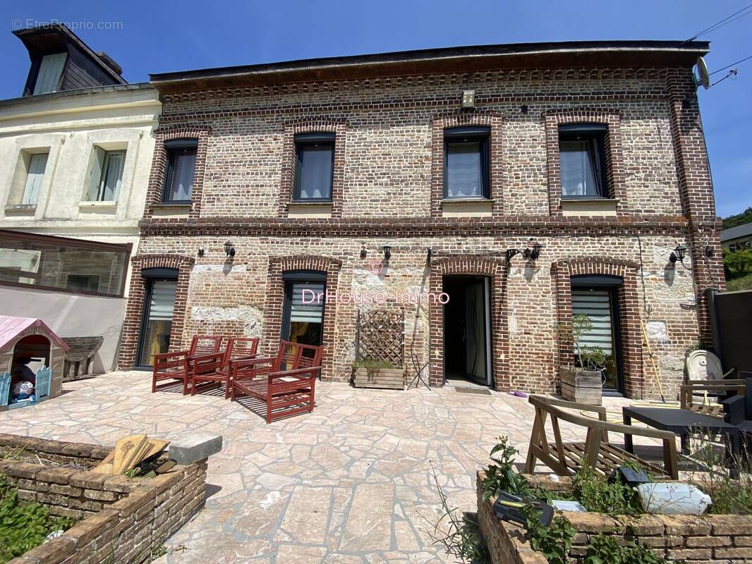 Maison à SAINT-PIERRE-DE-VARENGEVILLE