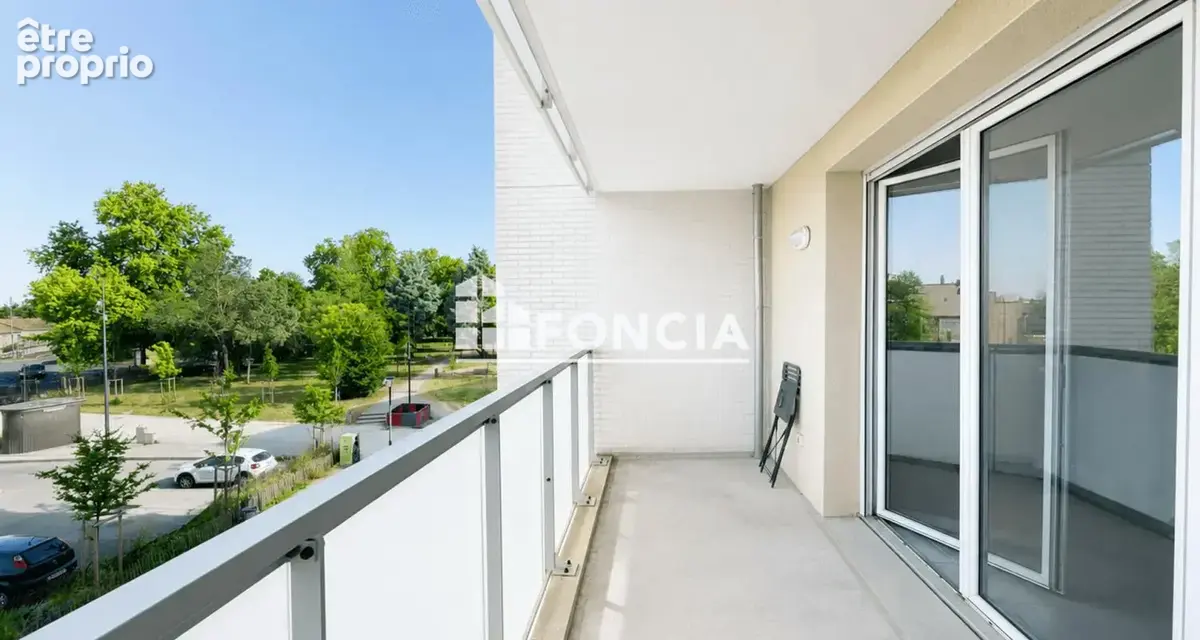 Appartement 3 pieces avec terrasse et parking sous sol - photo 2