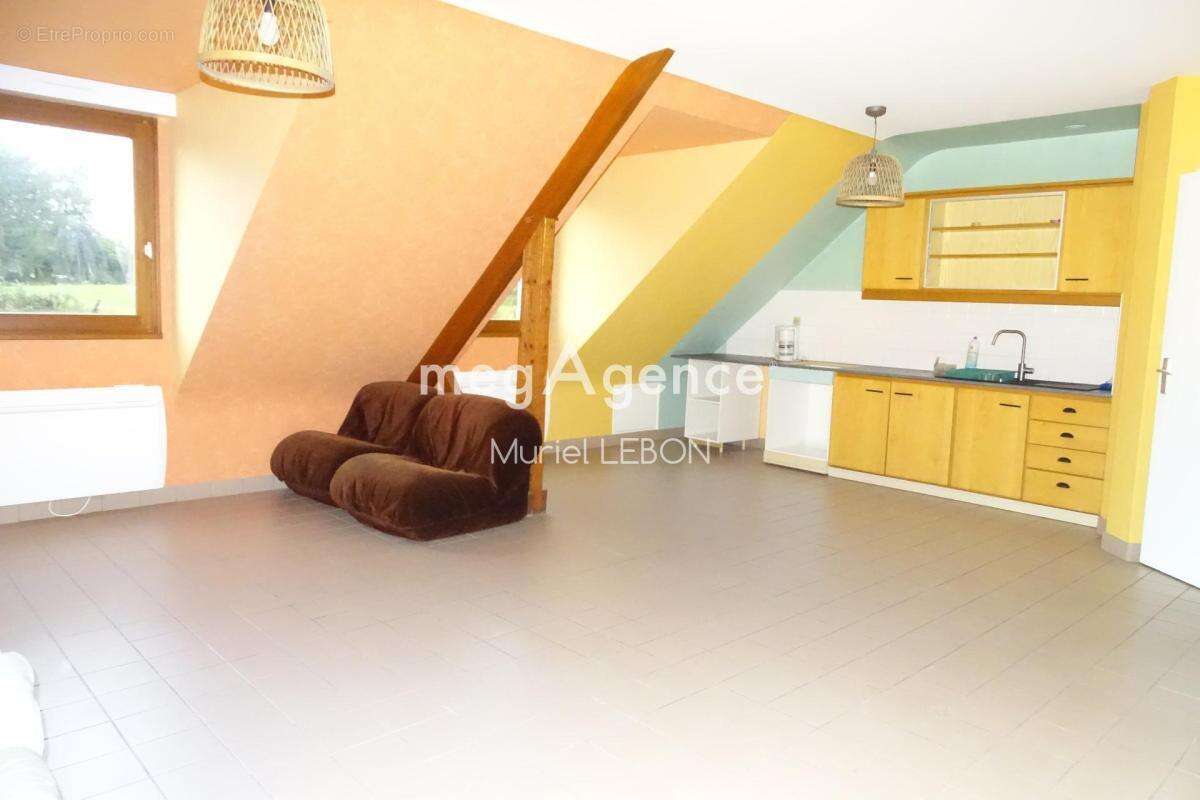 Local et appartement 300 m² – parking privatif - photo 3