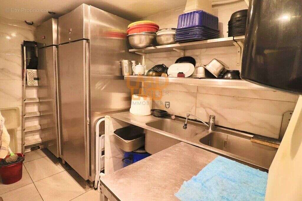 Commerce à PLAN-DE-CUQUES