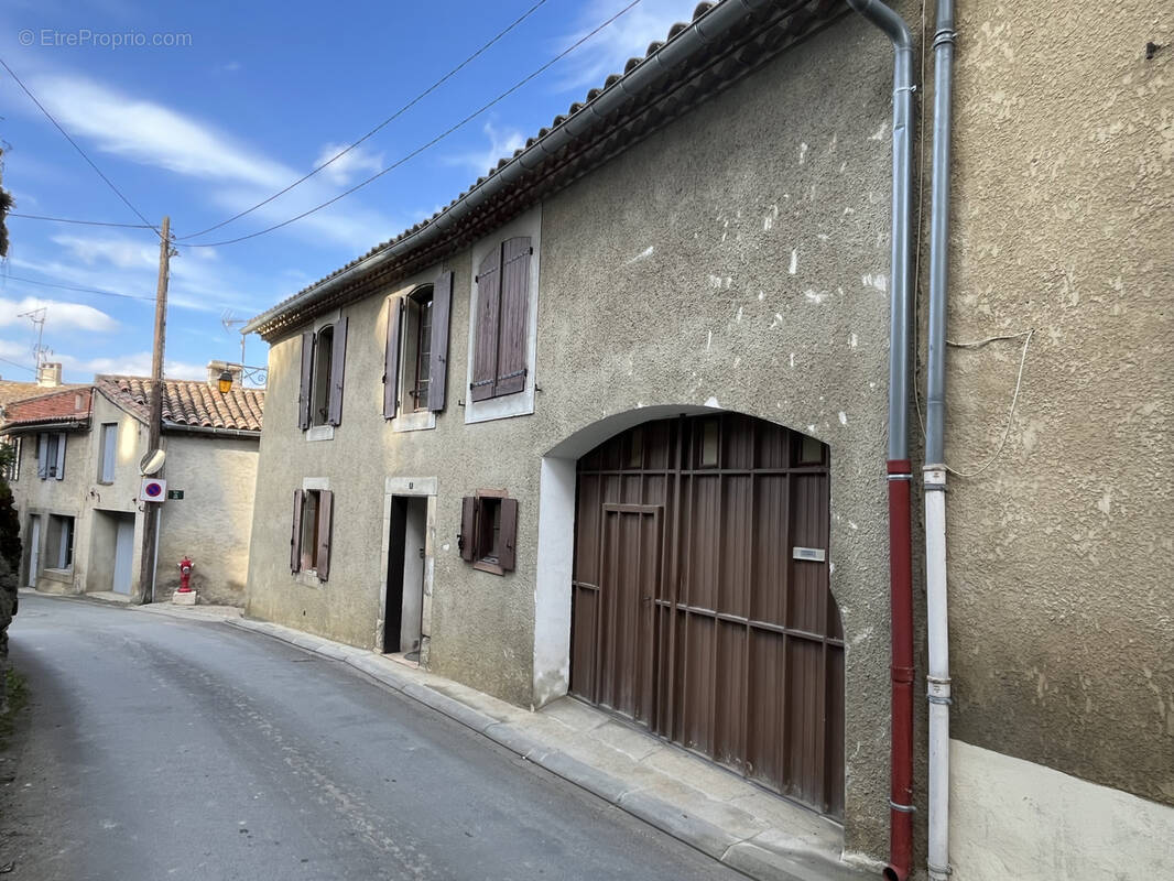 Maison à COURNANEL