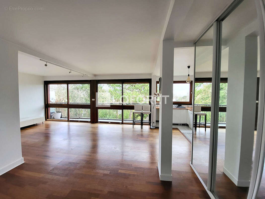 Appartement à VAUCRESSON