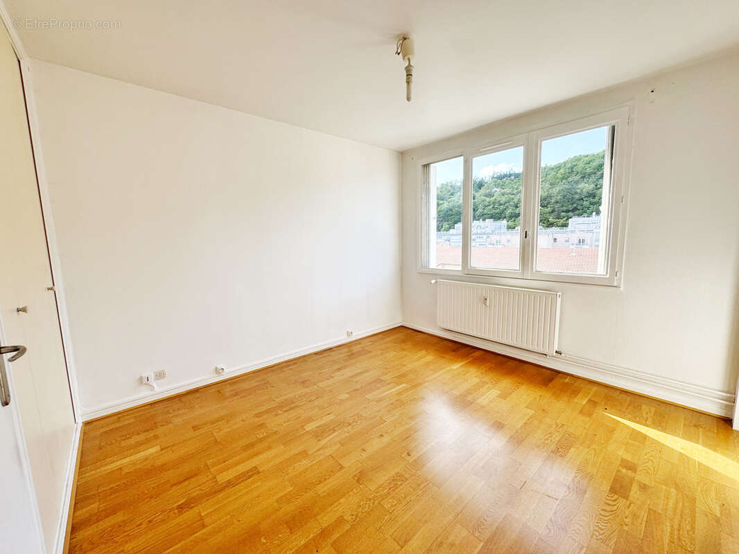 Appartement à RIVE-DE-GIER