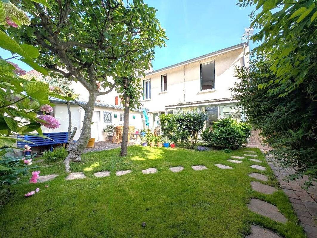 Maison à VITRY-SUR-SEINE