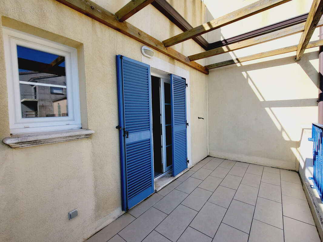 Appartement à SARI-SOLENZARA