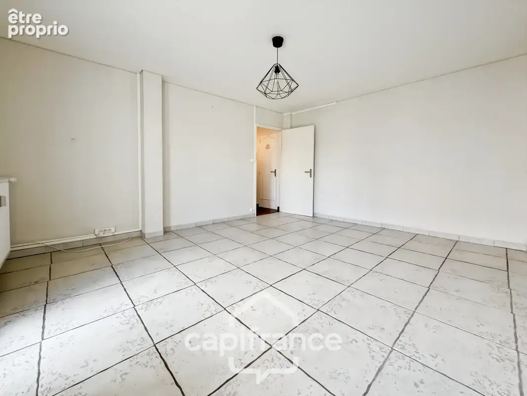 Appartement T4 67 m² – 3 chambres – Balcon – Garage – Cave – Chalon-sur-Saône - photo 3