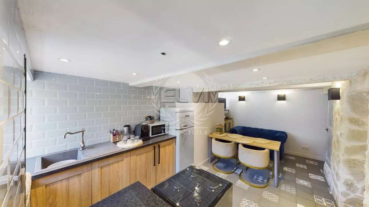 Maison à PLAN-DE-LA-TOUR