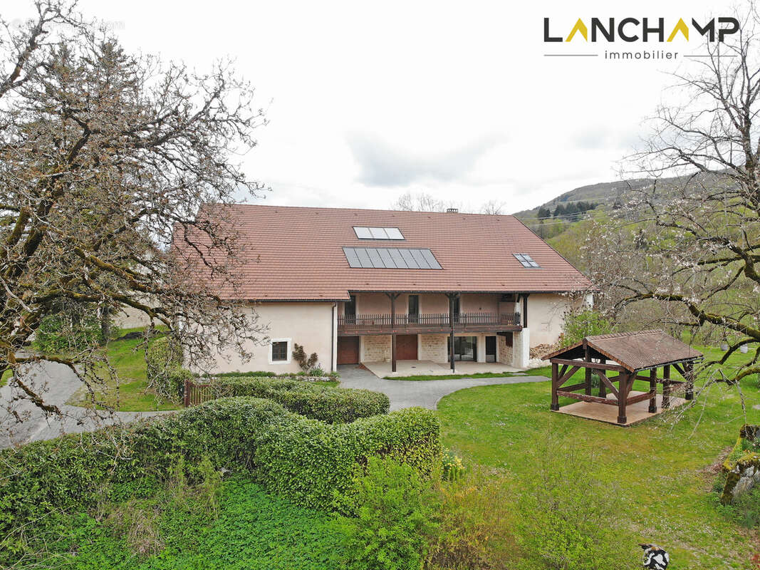 Maison à RUFFIEU