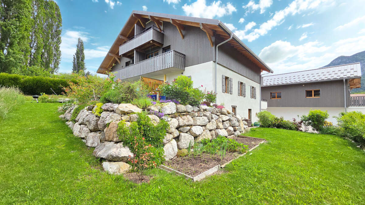 Appartement à MARNAZ