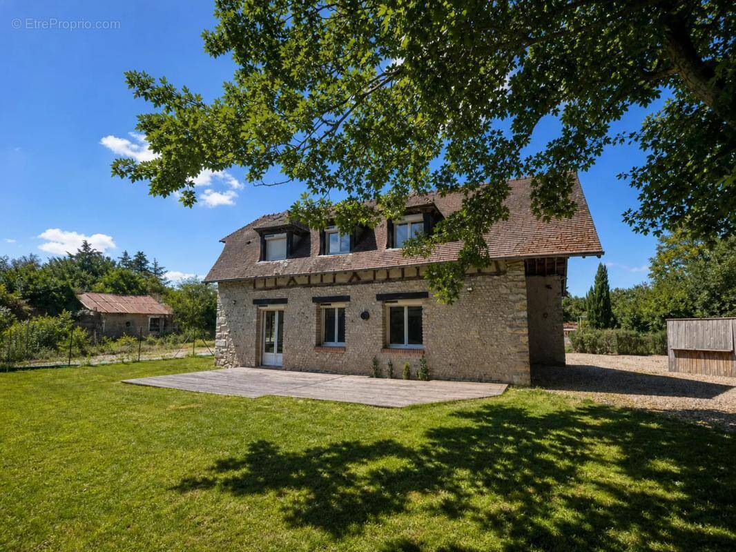Maison à HARDENCOURT-COCHEREL