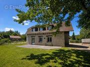 Maison à HARDENCOURT-COCHEREL