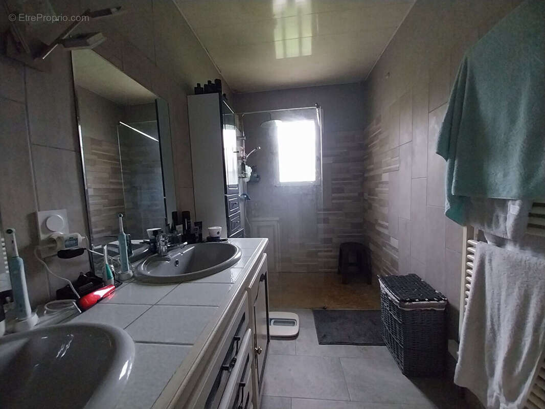 Maison à FOUGUEYROLLES