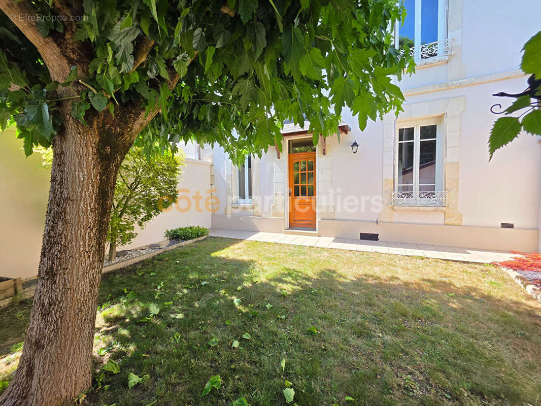 Maison à SENS