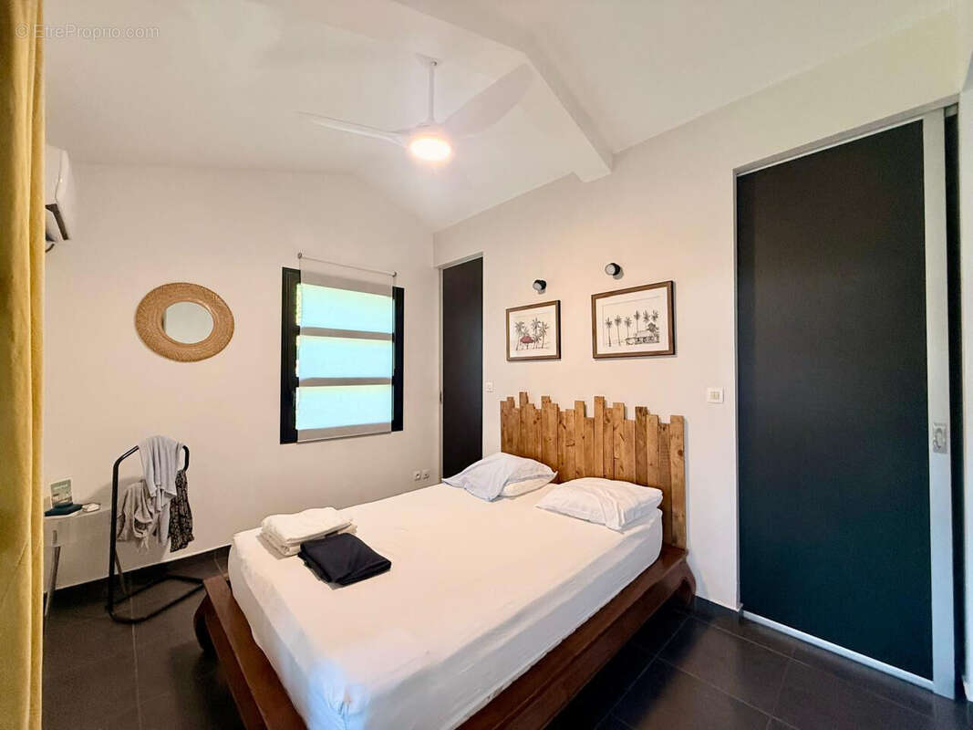 Maison contemporaine de plain-pied dans un lotissement privé et sécurisé à La Saline les Bains - photo 6