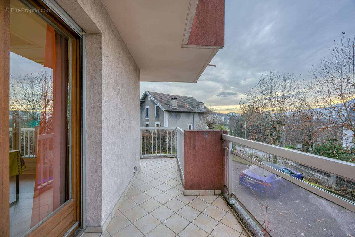 Appartement à AIX-LES-BAINS