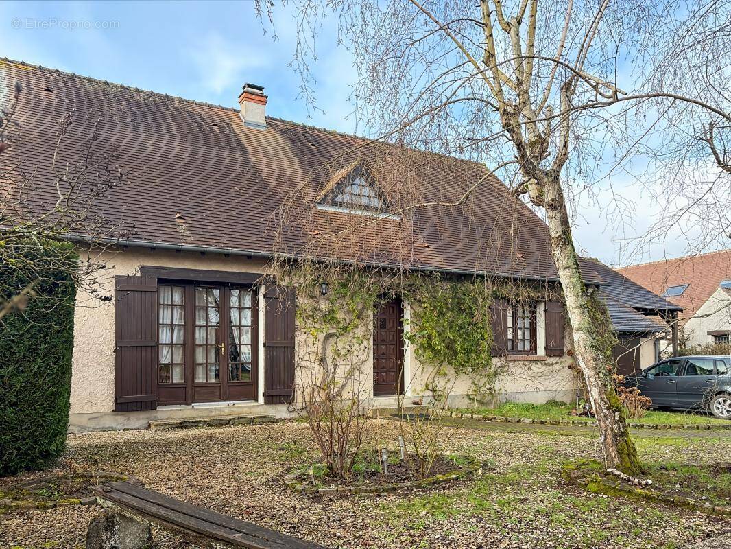 Maison à JOUY-LE-POTIER