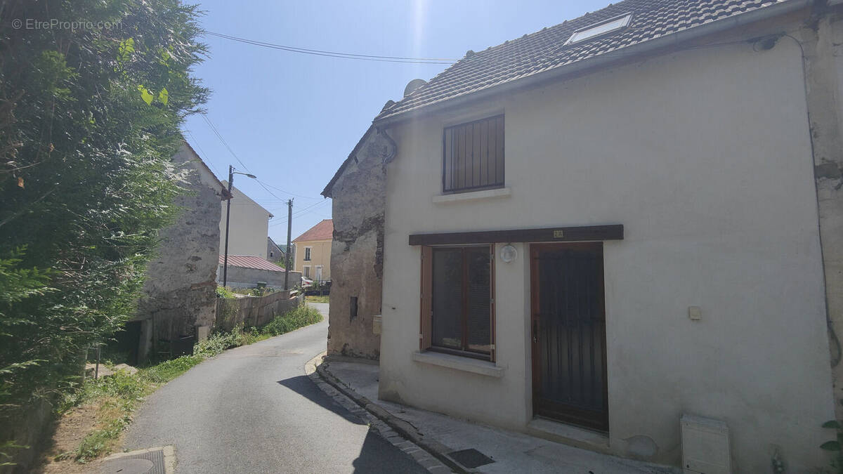 Photo 1 - Maison à REBAIS