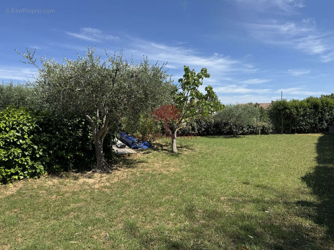 Saint-jean-de-fos agreable villa de type cinq pieces de plain pied - photo 11