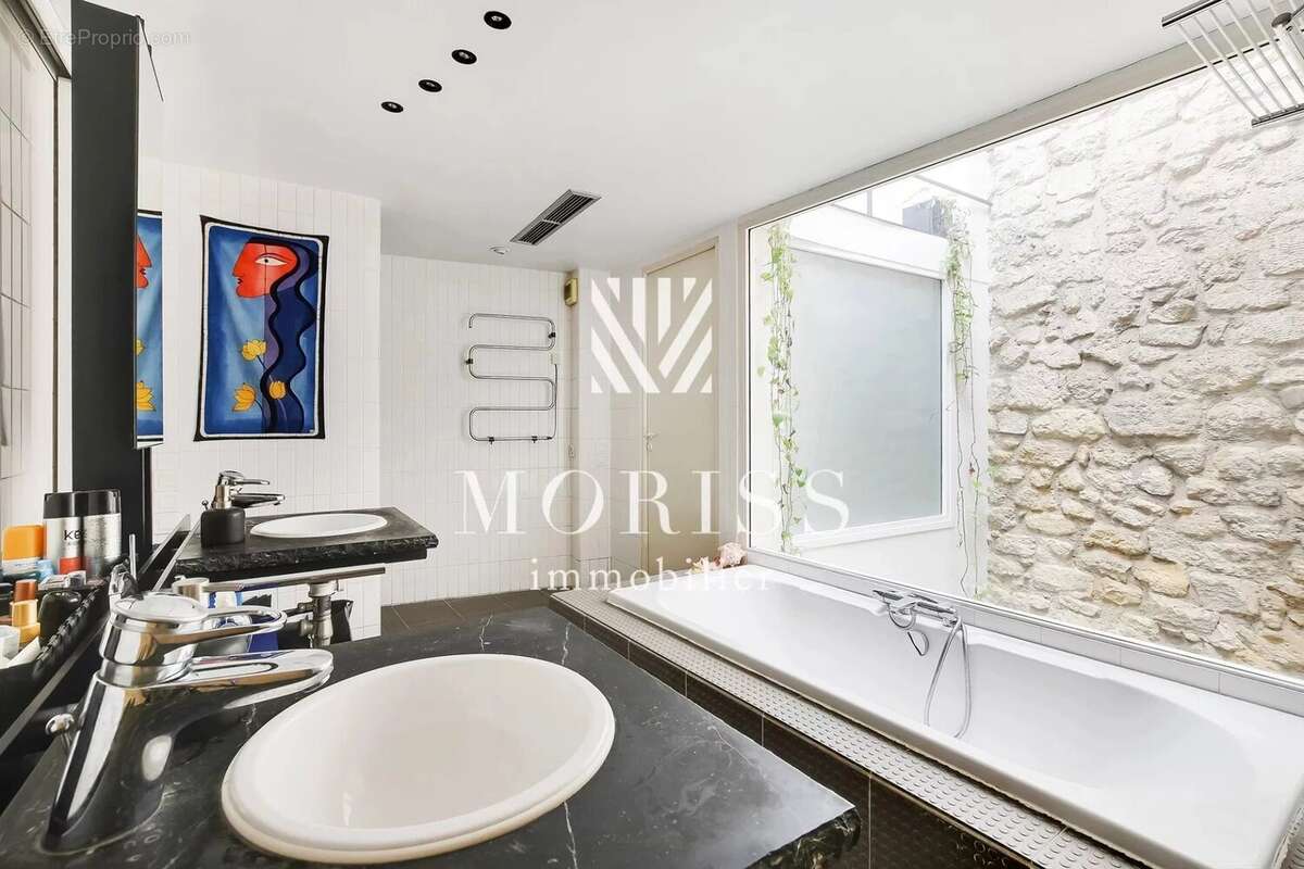 Appartement à PARIS-11E