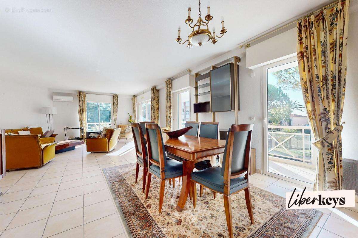 Appartement à SAINT-RAPHAEL