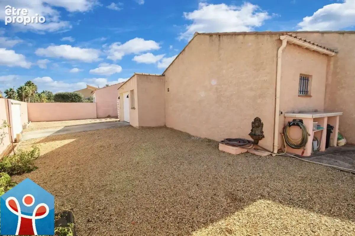 Villa de plain-pied avec piscine et garage à SAUVIAN - photo 4