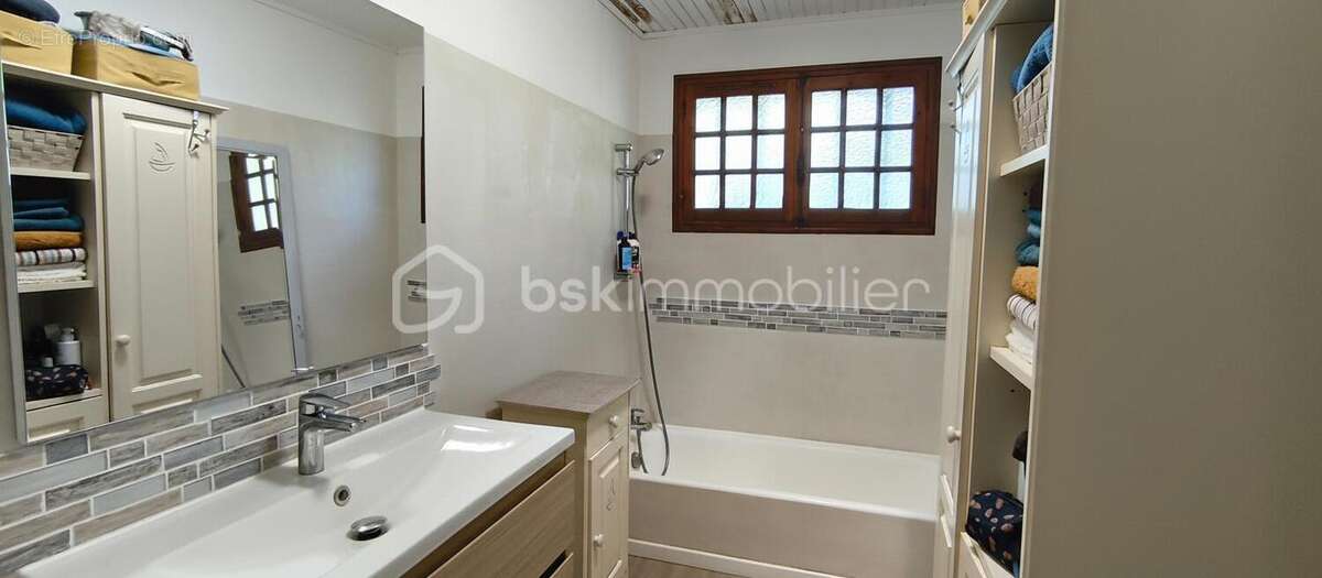 Maison de caractère en position dominante – Quartier de l'Évescat, La Seyne-sur-Mer - photo 7