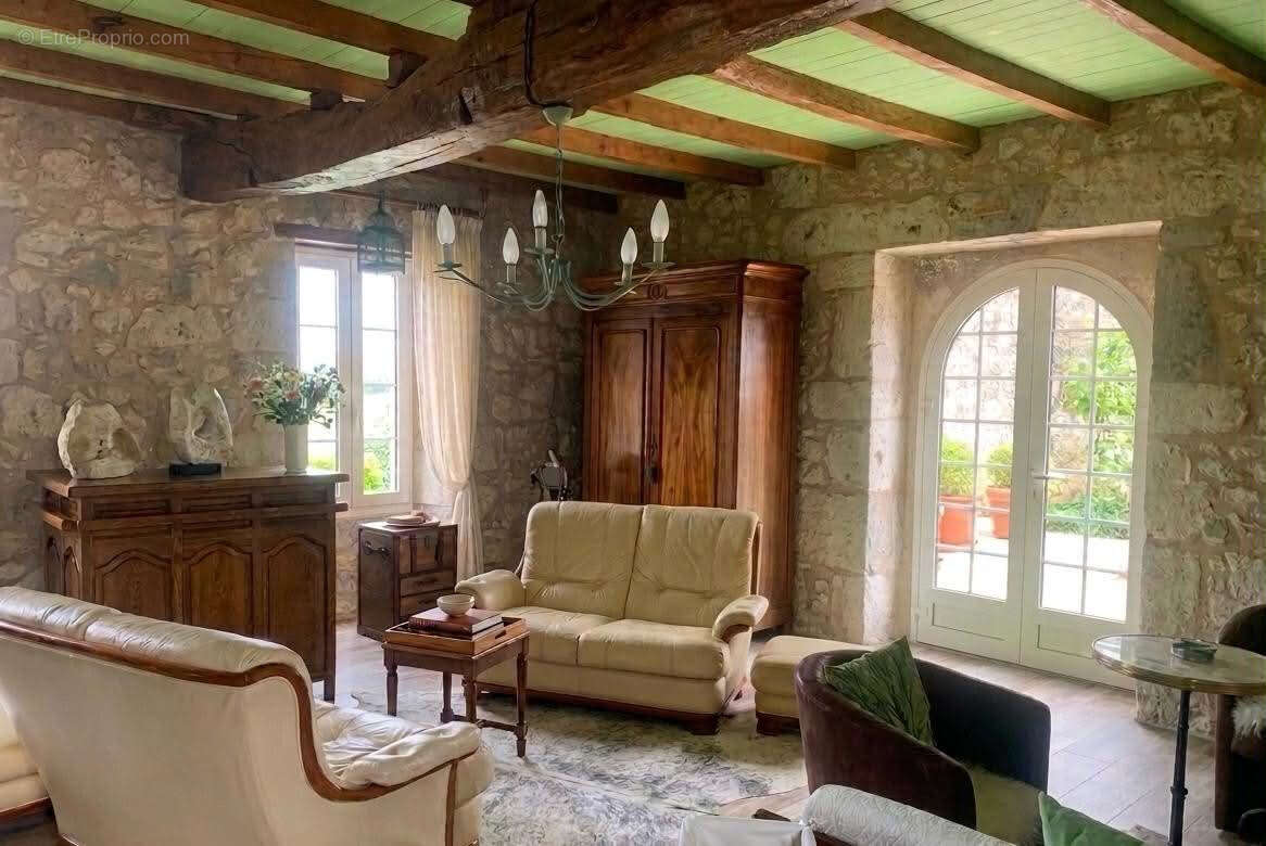 Maison à ESPIENS