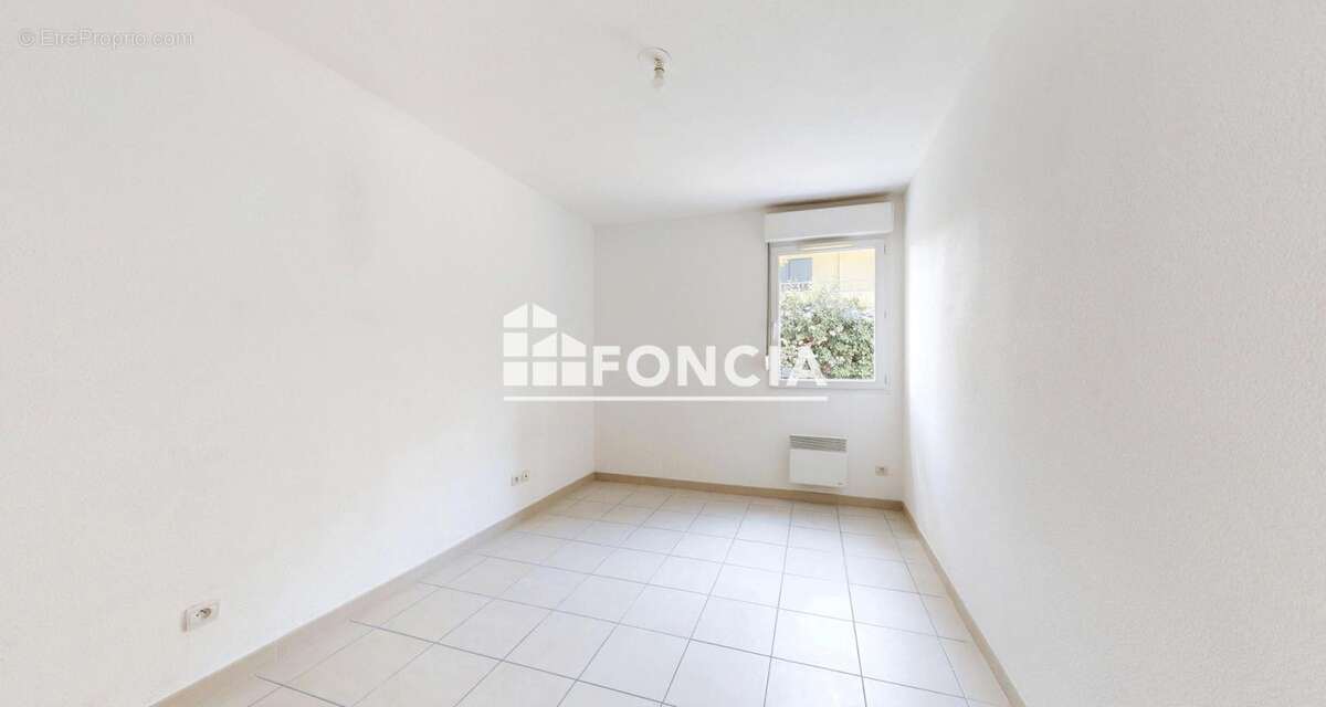 CANET PLAGE – T3 65 m² Rez-de-Jardin – Terrasse – Piscine – Parking Sécurisé – 200 m Plage - photo 10