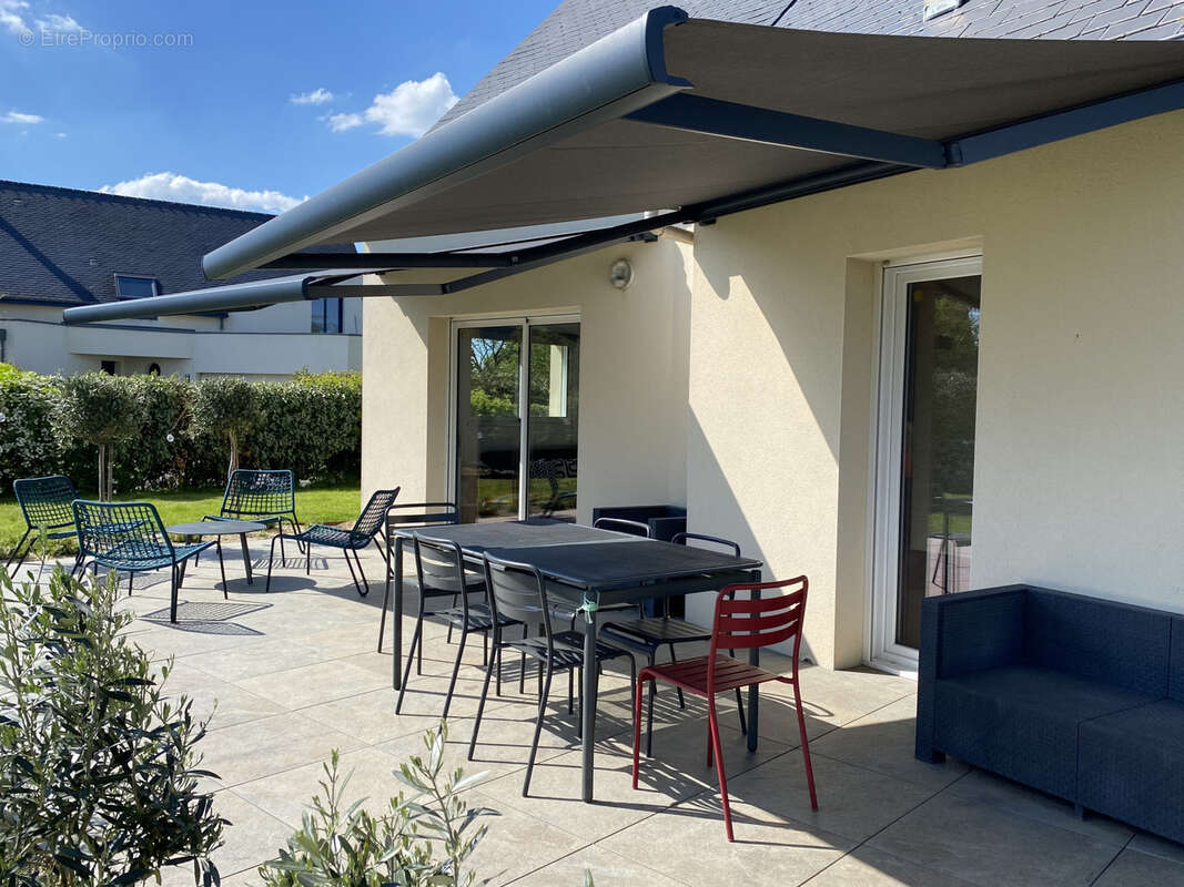 Maison à LA CHAPELLE-CHAUSSEE