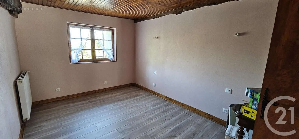 Maison 7 pièces 209 m² à vendre à Conie-Molitard (28200) - photo 5