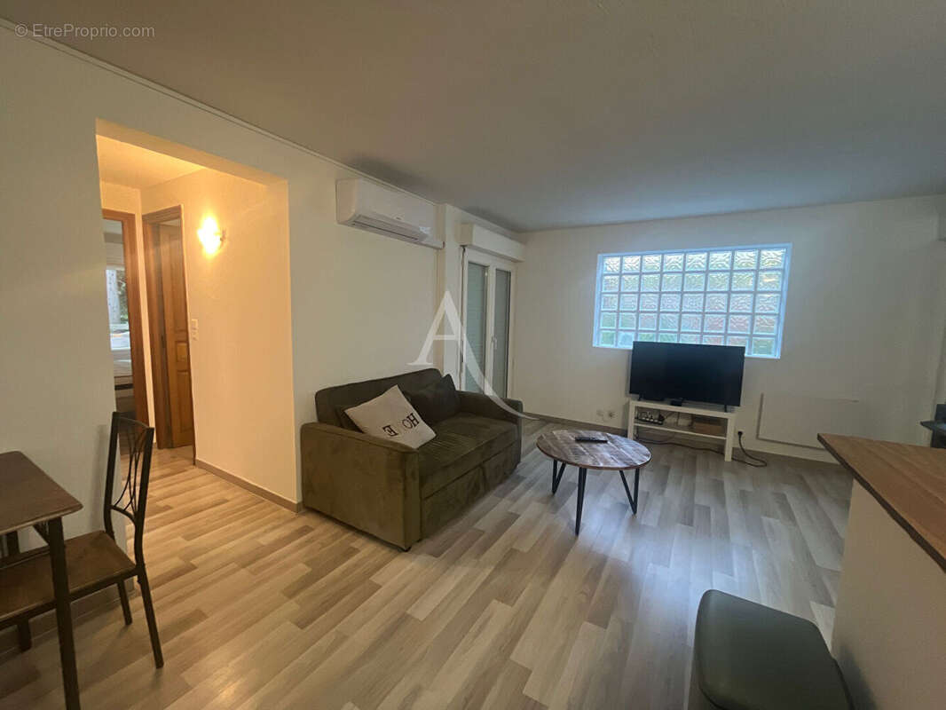 Appartement à LE CANNET