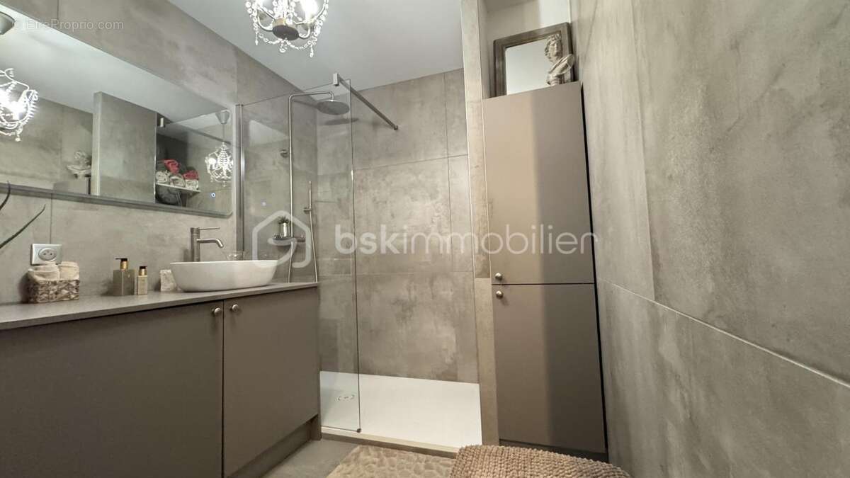 Appartement à MONTBONNOT-SAINT-MARTIN