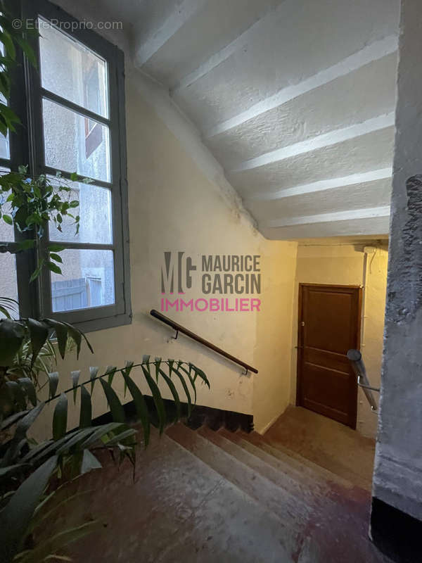 Appartement à BONNIEUX