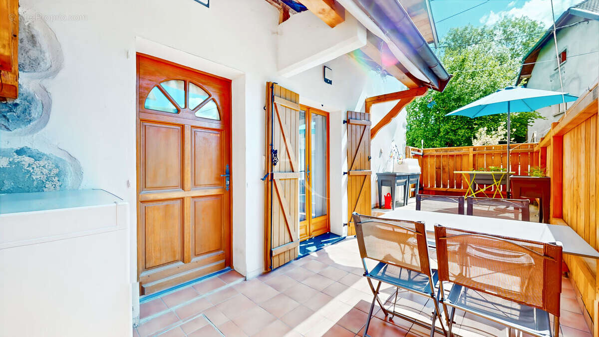 Maison à CHARVONNEX