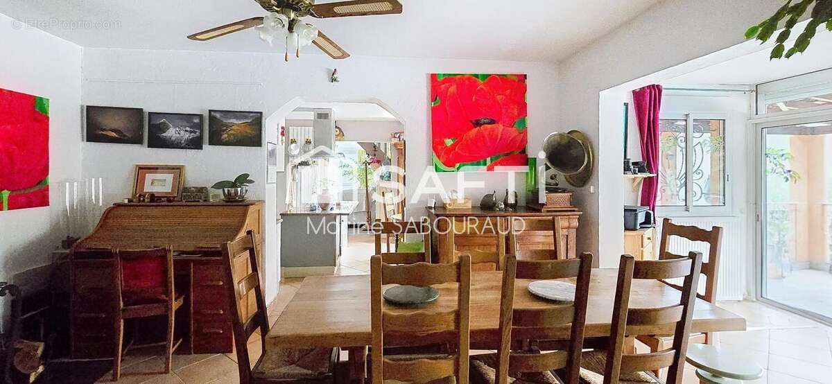 Photo 9 - Maison à ENTRECASTEAUX