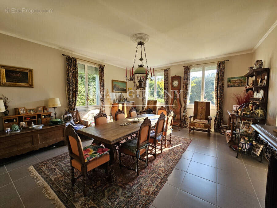 Maison à PONT-L&#039;EVEQUE