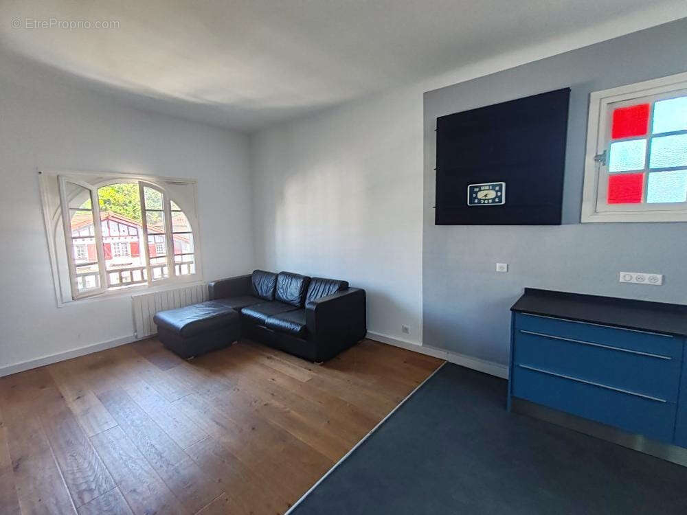 Appartement à CIBOURE