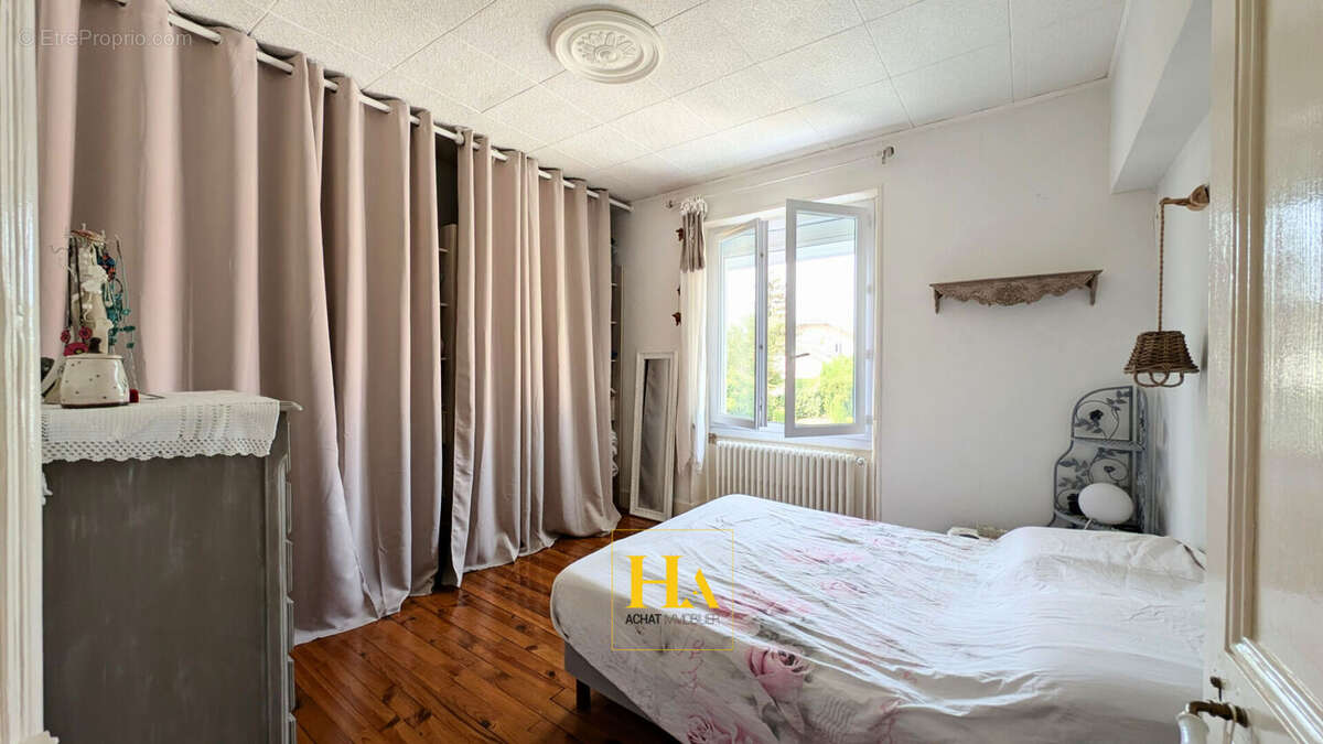 Maison à ROMANS-SUR-ISERE