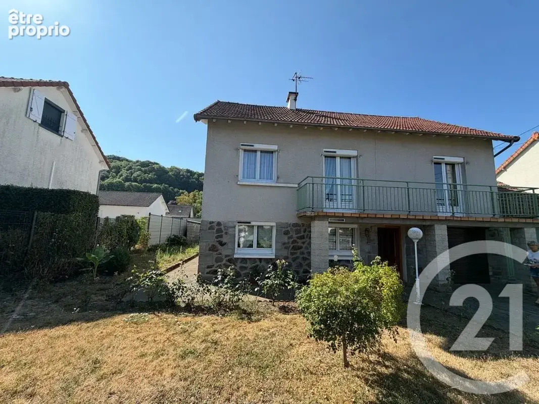 Maison 7 pièces 146 m² à vendre à Jussac (15250) - photo 2