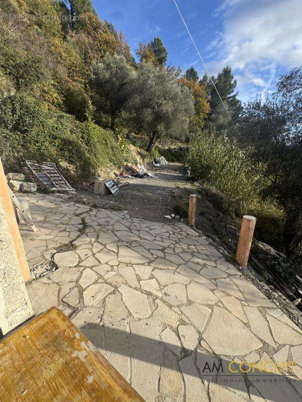 Appartement à L&#039;ESCARENE