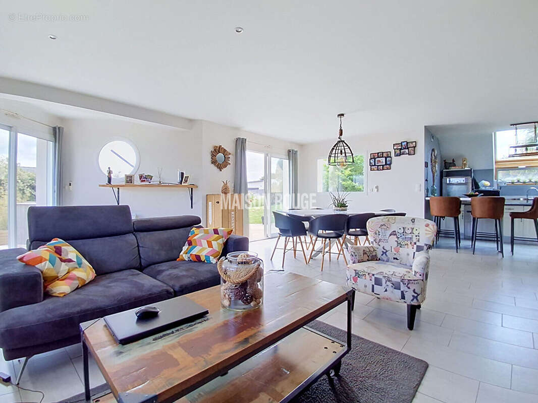 Superbe maison familiale - Vie de plain-pied - 5 chambres - Plein Sud - Sans vis-à-vis - HENON - photo 2