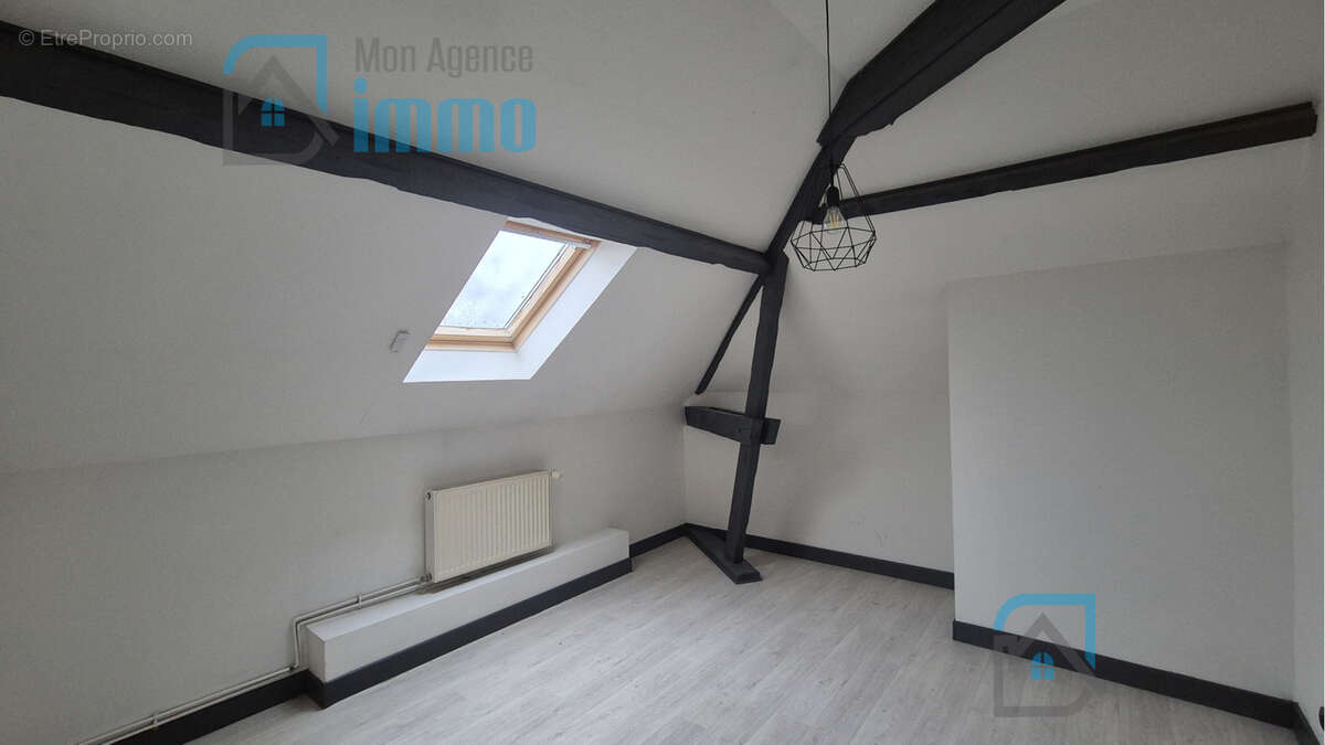 Bourges, Gionne (secteur Berthelot-Colbert) - Appartement type 2 avec stationnement privatif - photo 4