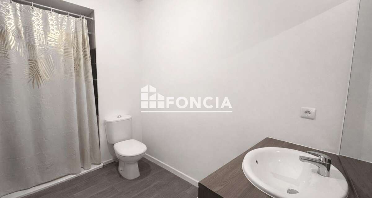 Appartement à PUGET-SUR-ARGENS