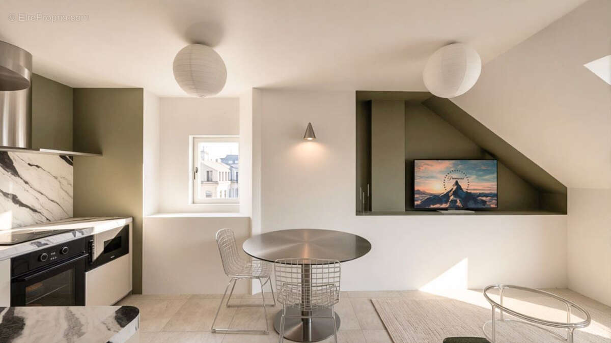 Appartement / studio à Evian-les-Bains, en centre-ville - photo 2
