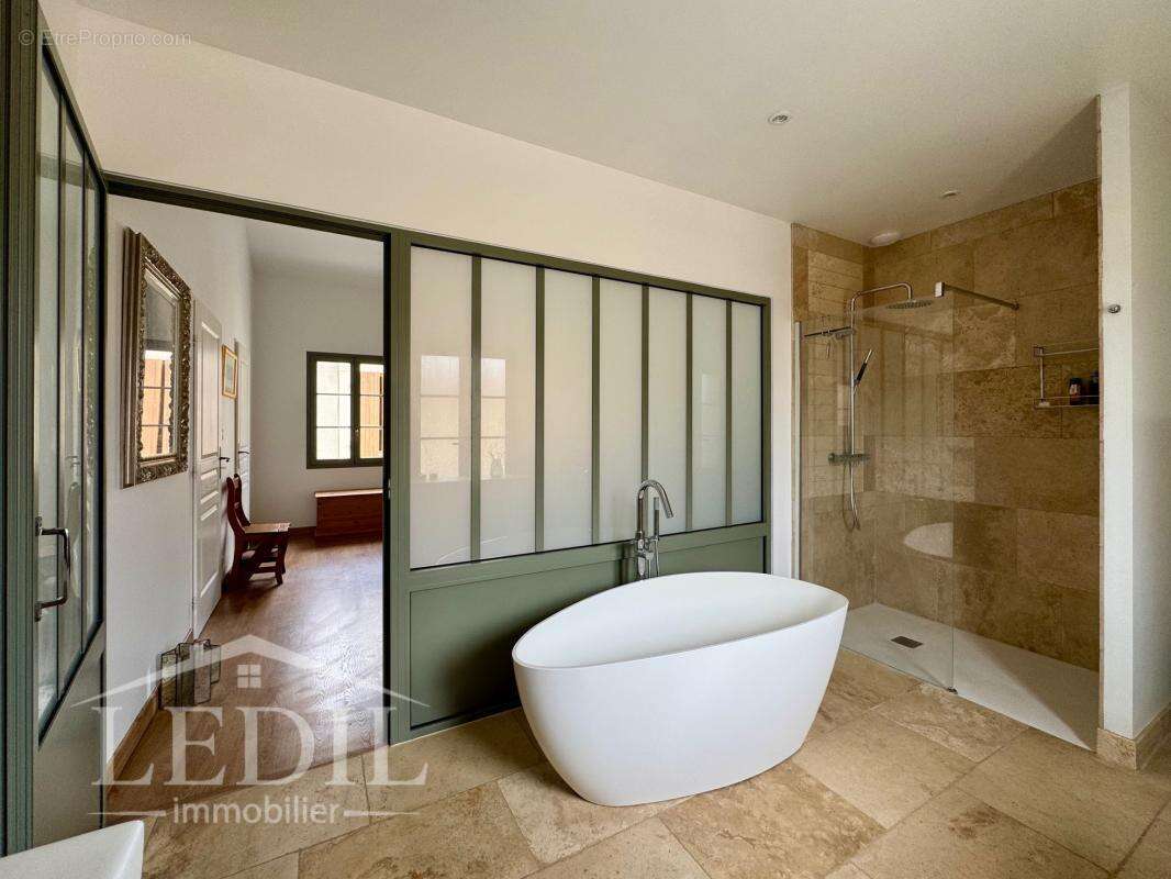 Demeure en pierre - Rénovation luxueuse - photo 7