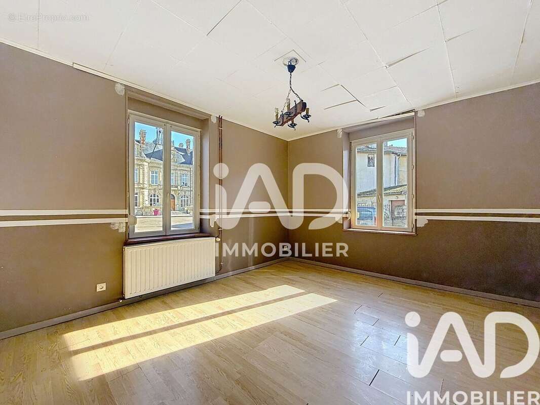 Maison 119 m² à La Neuville-Au-Pont  - photo 3