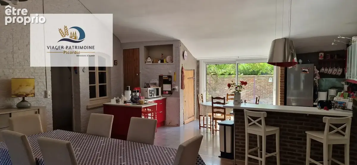VENTE À TERME LIBRE 12 ANS — Maison avec salle de cinéma,  SPA et piscine - photo 4