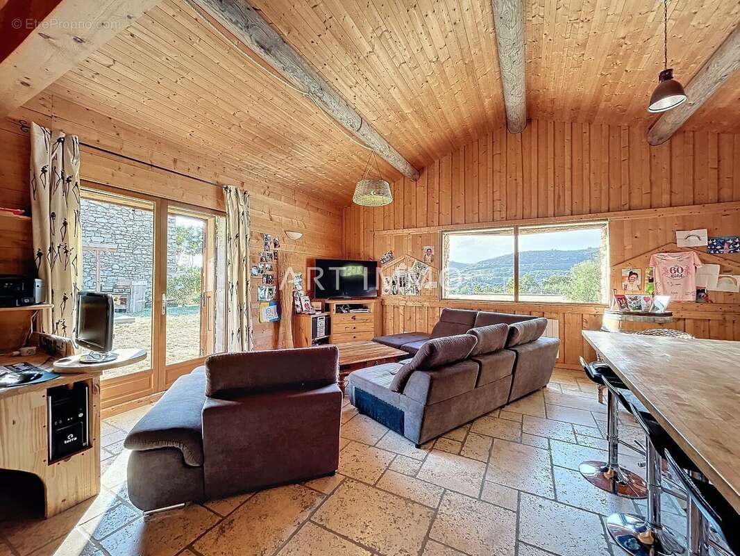 A vendre bergerie entierement renovee avec vue degagee a murs - photo 5