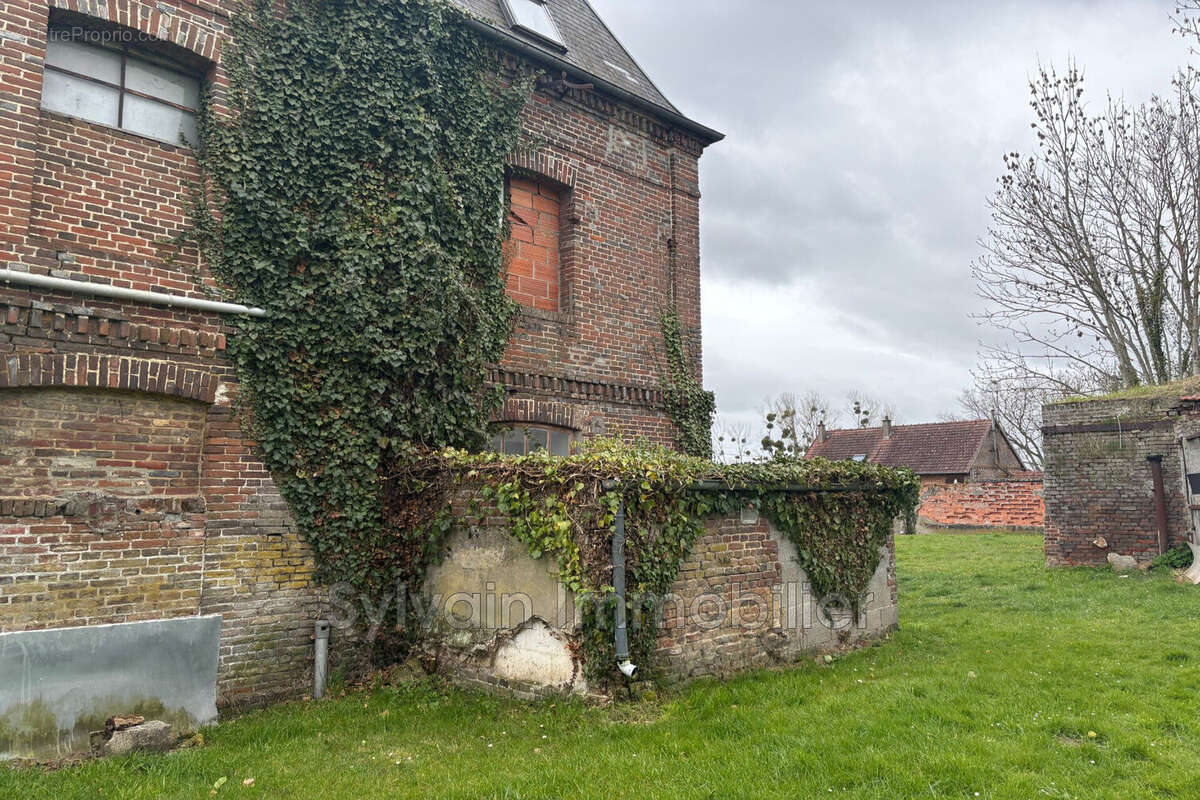 Maison à LACHAPELLE-AUX-POTS